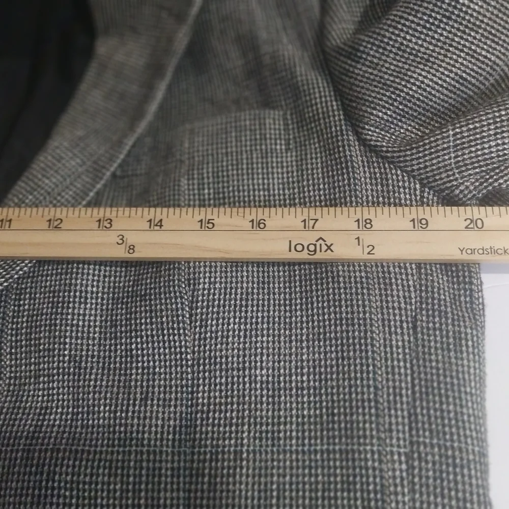 AGGAT IMPERIAL Sophisticated Charcoal Blazer for Men